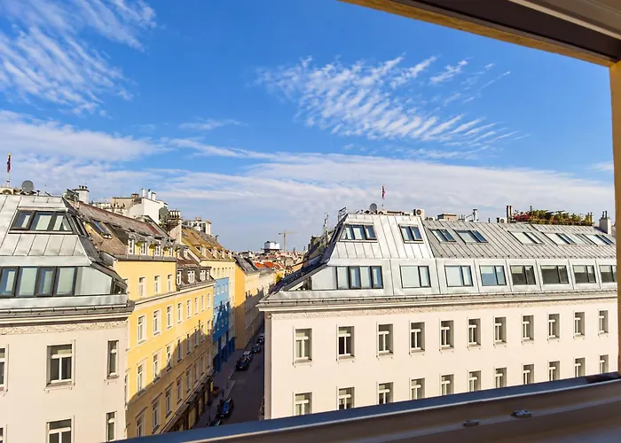 Cozy Near Naschmarkt & U4 Metro